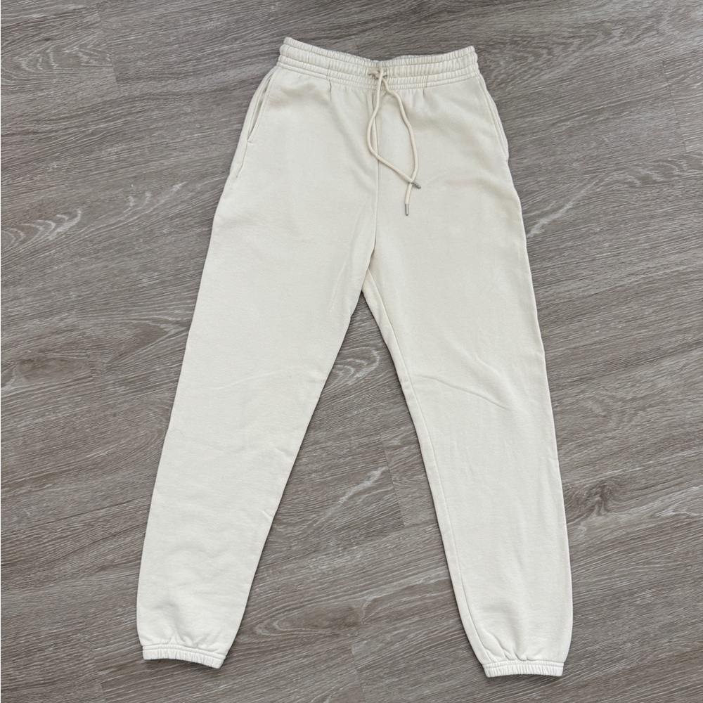 Uniqlo Cream Sweatpants